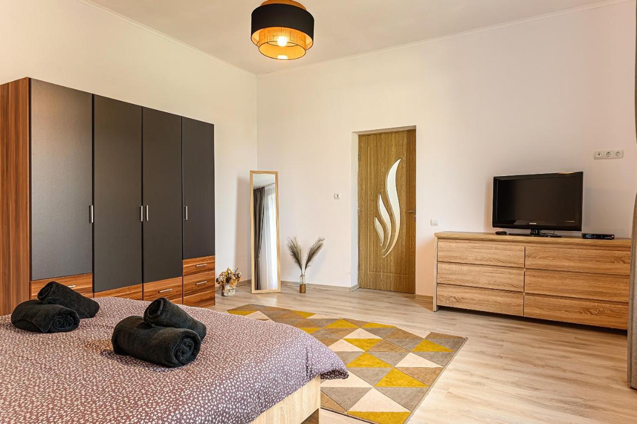 Mountain Oasis Apartment Sinaia Luaran gambar
