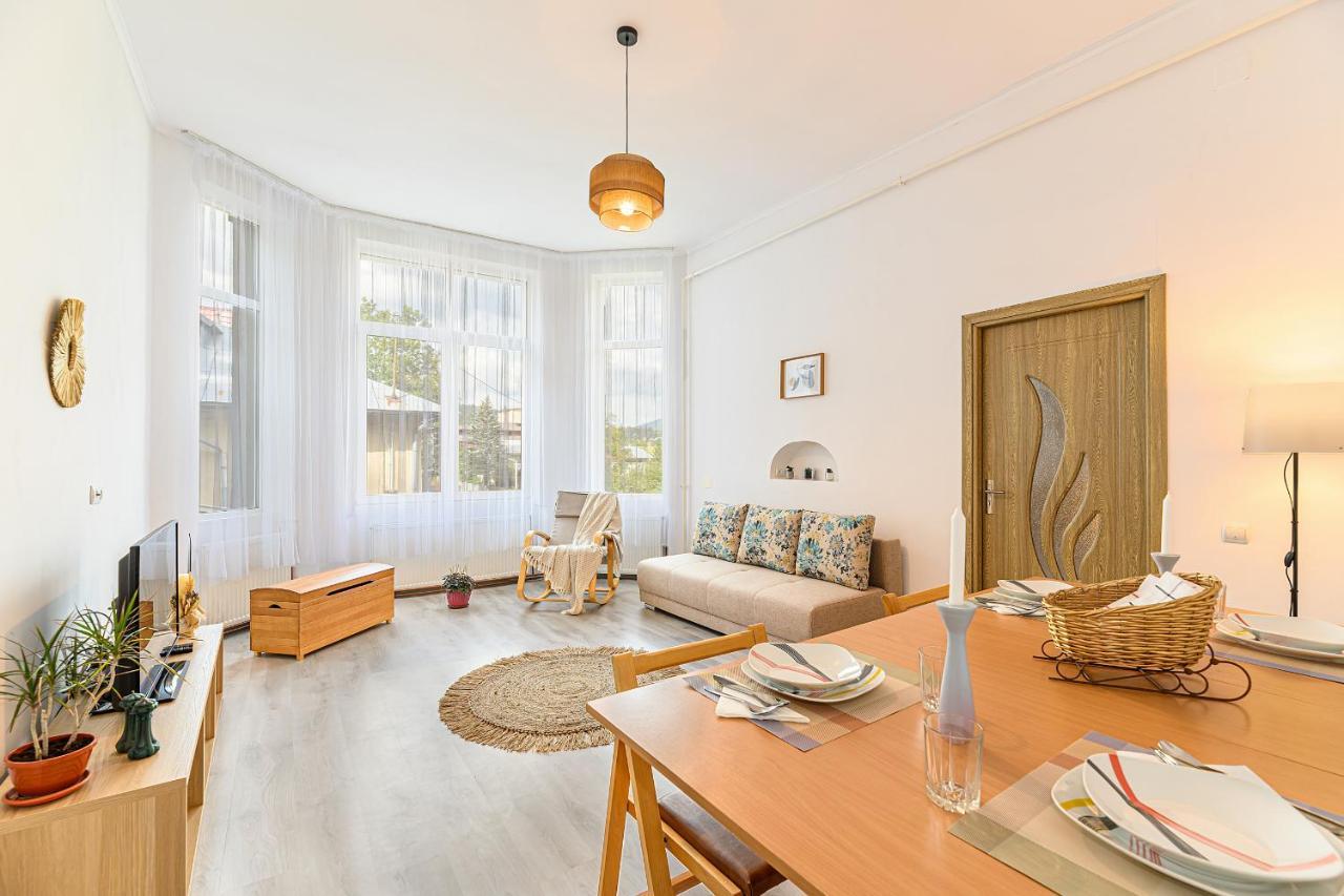 Mountain Oasis Apartment Sinaia Luaran gambar